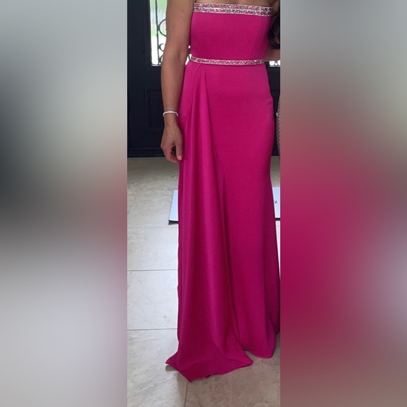 Alex Perry Raspberry Satin Draped Column Gown - Picture 6 of 8